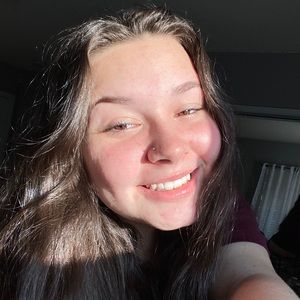 Meet your Posher, Hailey